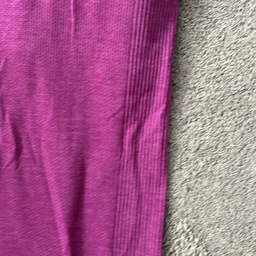 Lululemon Raspberry Tank - size 6 - Picture 3 of 6